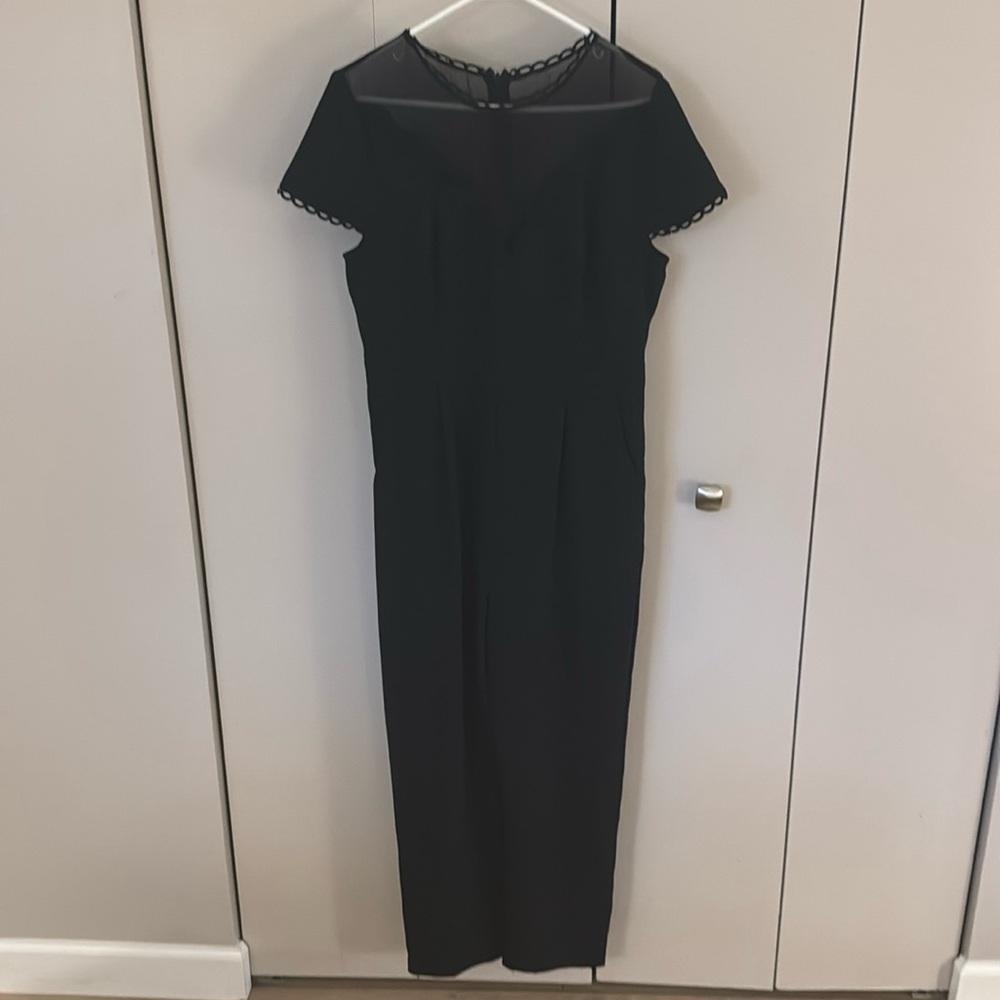 Anthropologie Harlyn Adeline Jumpsuit Scalloped
Sheer Bodice Size Large